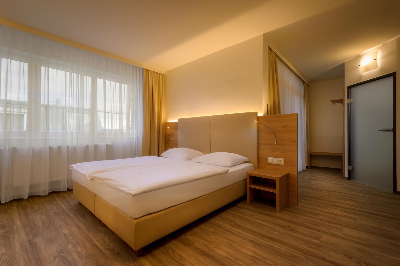 City Hotel Stockerau Εξωτερικό φωτογραφία