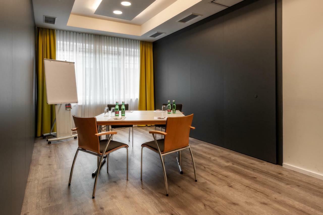 City Hotel Stockerau Εξωτερικό φωτογραφία